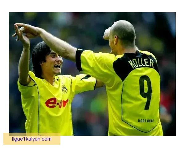 德甲鲁尔区德比战况激烈，多特蒙德与沙尔克04交锋走势清晰